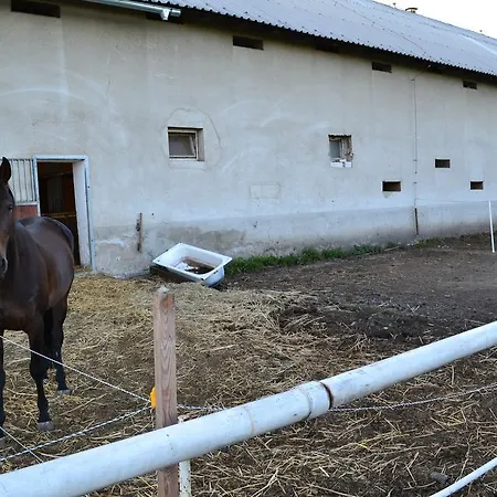 بيت ضيافة Penzion Eqilon Mělník