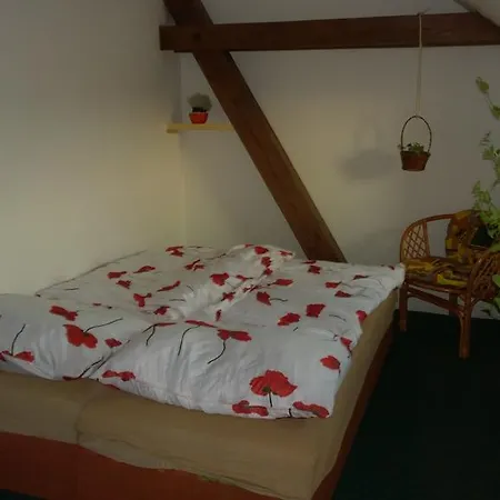 Penzion Eqilon Guest house *